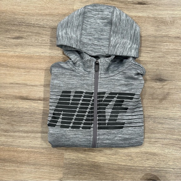 {preloved} Boy’s Nike Dri-Fit Zip Up Hoodie - Picture 2 of 6